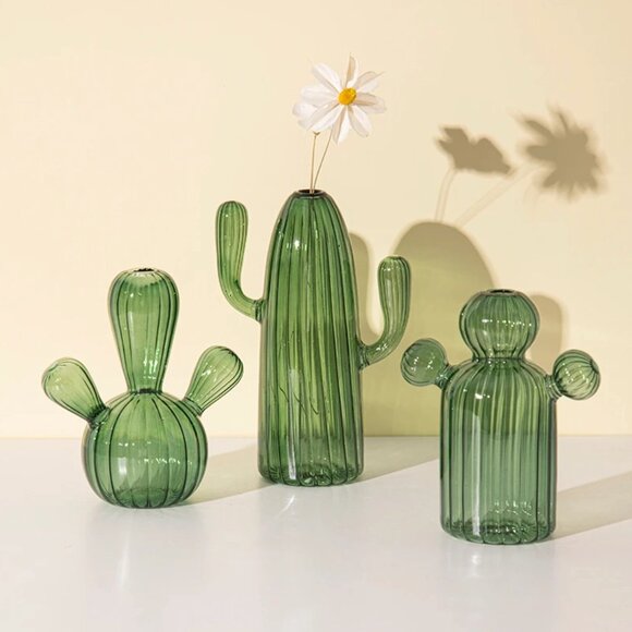Anthropologie Green Sculptural Cactus Bud Glass Vase NWOT - Picture 2 of 4